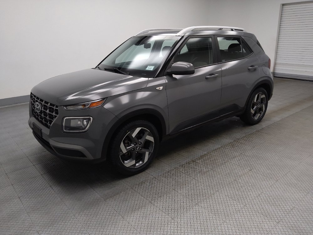 Used 2021 Hyundai Venue SEL FWD image 2