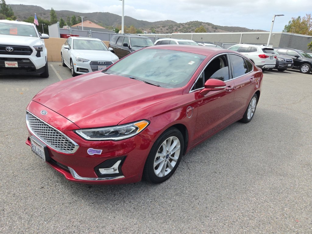 Used 2019 Ford Fusion Energi Titanium FWD image 1