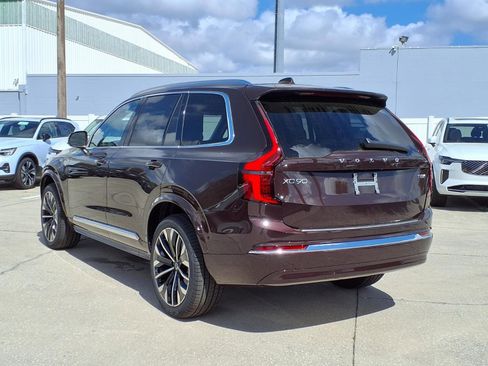 New 2026 Volvo XC90 T8 Plus w/ Protection Package Premier image 5