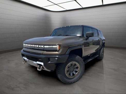 New 2025 GMC Hummer EV 2X w/ Extreme Off-Road Package image 1