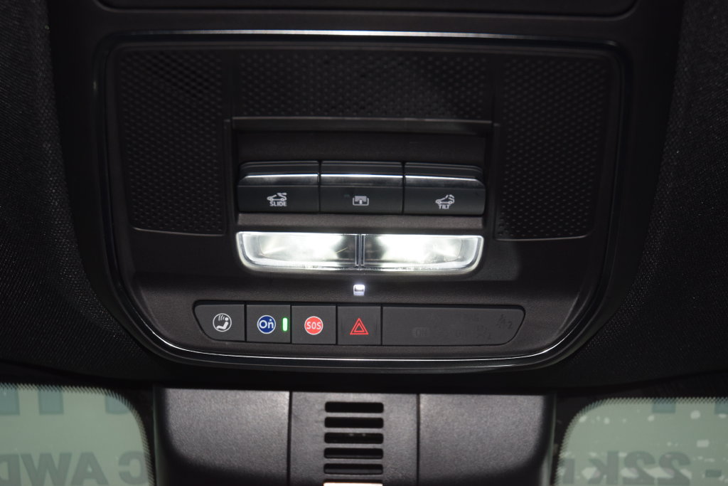 Used 2024 Chevrolet Traverse RS AWD/4WD image 52