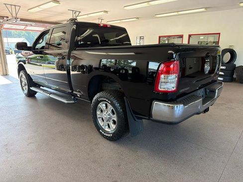 Used 2020 RAM 2500 Big Horn w/ Level 1 Equipment Group AWD/4WD image 23