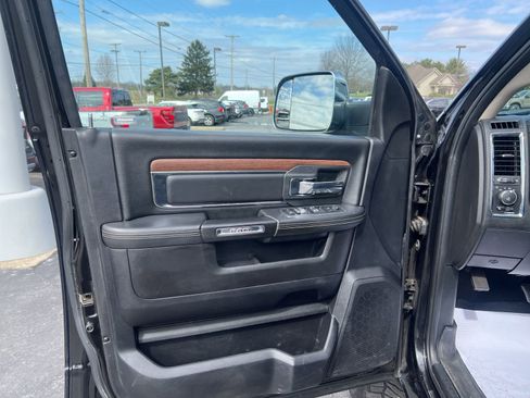 Used 2018 RAM 3500 Laramie image 10