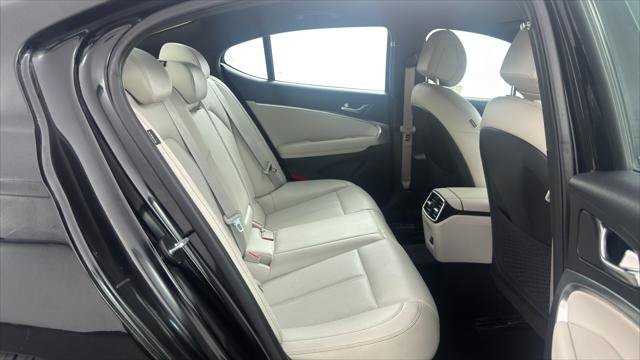 Used 2025 Genesis G70 2.5T AWD/4WD image 18