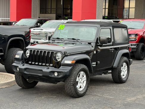Used 2020 Jeep Wrangler Sport AWD/4WD image 32