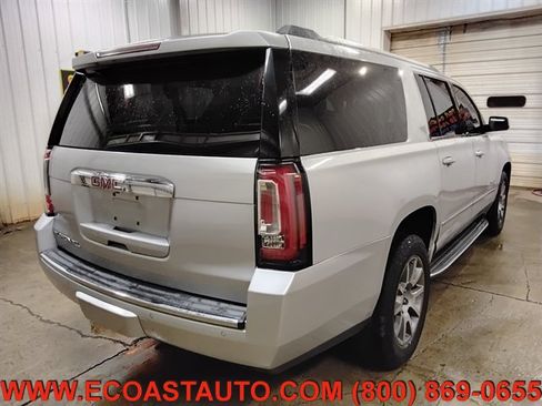 Used 2015 GMC Yukon XL Denali w/ Touring Package AWD/4WD image 3