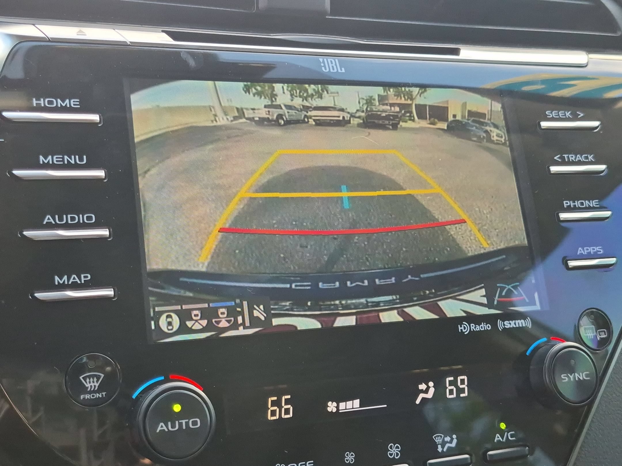 Used 2019 Toyota Camry XLE w/ Driver Assist Package FWD image 19