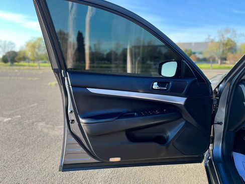 Used 2012 INFINITI G25 Journey image 9