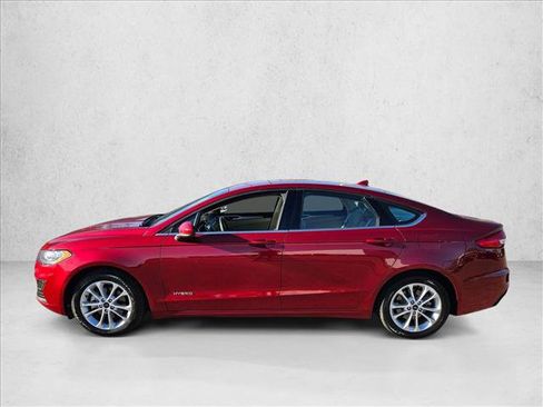 Used 2019 Ford Fusion SE image 8