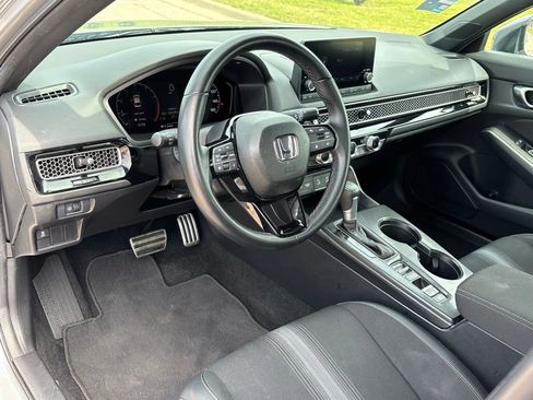 Used 2025 Honda Civic Sport image 9