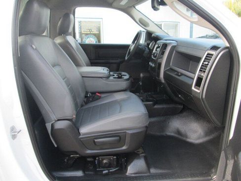 Used 2018 RAM 2500 Tradesman image 15