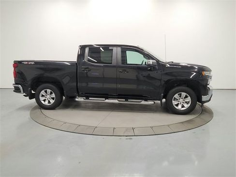 Used 2022 Chevrolet Silverado 1500 LT image 8