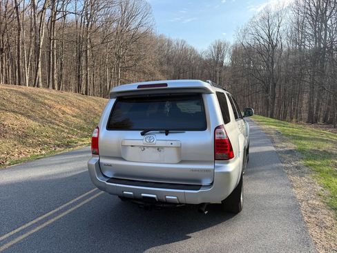 Used 2008 Toyota 4Runner Limited image 10
