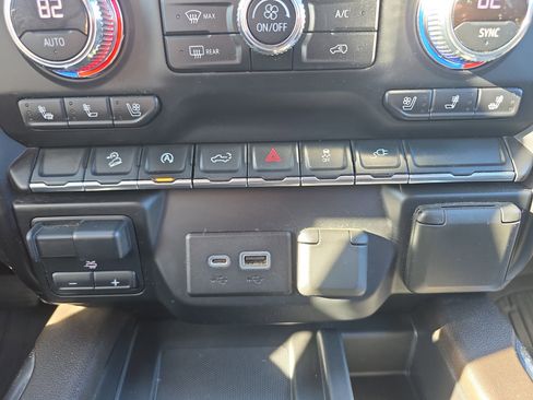 Used 2020 GMC Sierra 1500 SLT w/ SLT Premium Package image 38