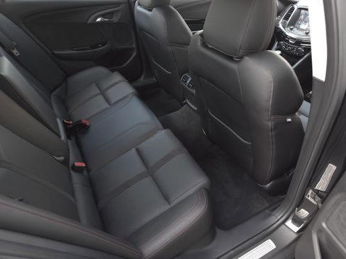 Used 2014 Chevrolet SS image 34