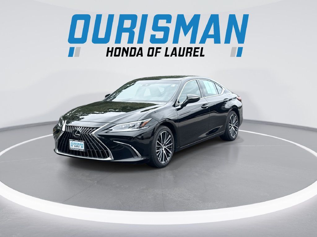 Used 2025 Lexus ES 300h w/ Premium Package FWD image 4