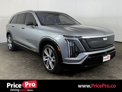 Used 2026 Cadillac Vistiq Luxury AWD/4WD image 1