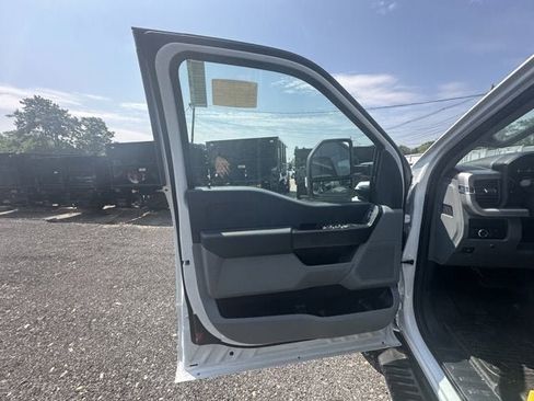 New 2025 Ford F550 4x4 SuperCab Super Duty w/ XL Chrome Package image 35