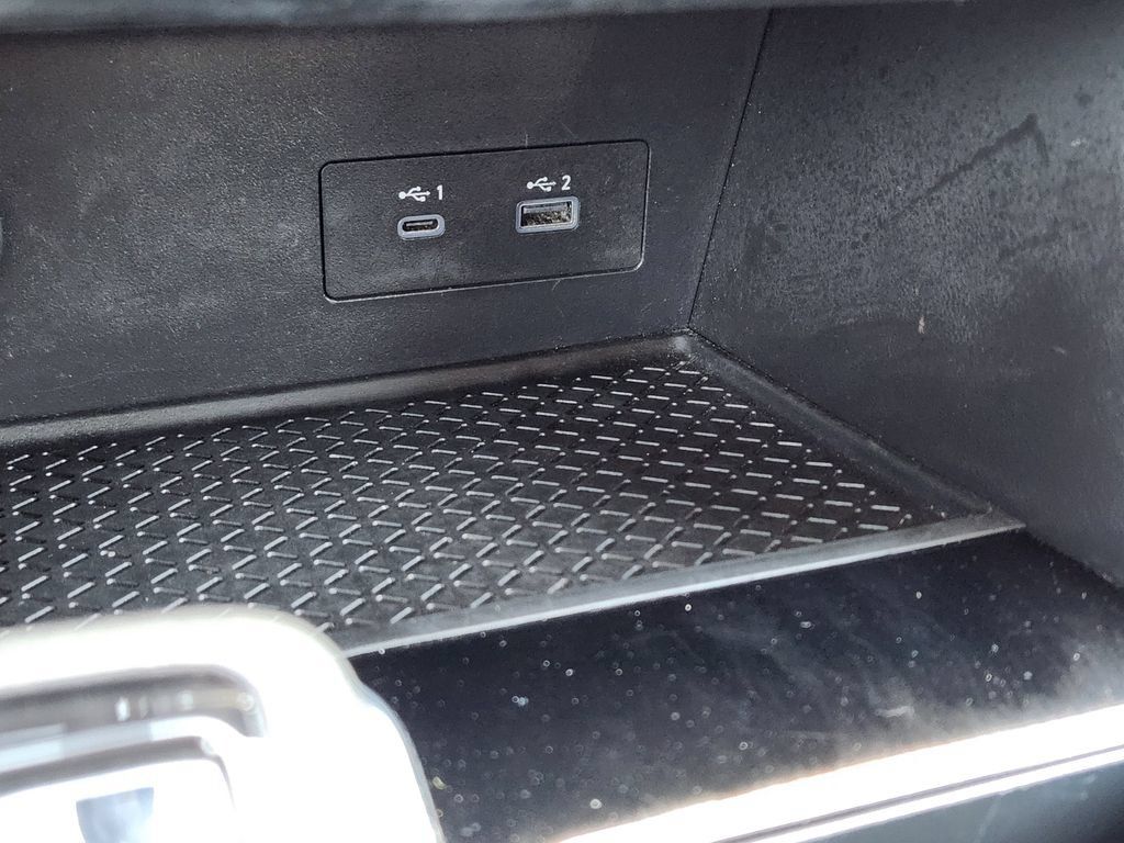 Used 2025 Nissan Pathfinder SV FWD image 24