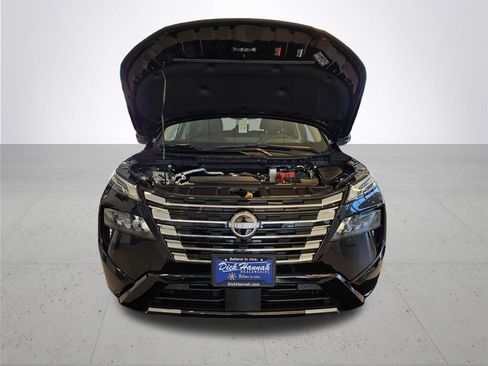 New 2026 Nissan Rogue Platinum image 4