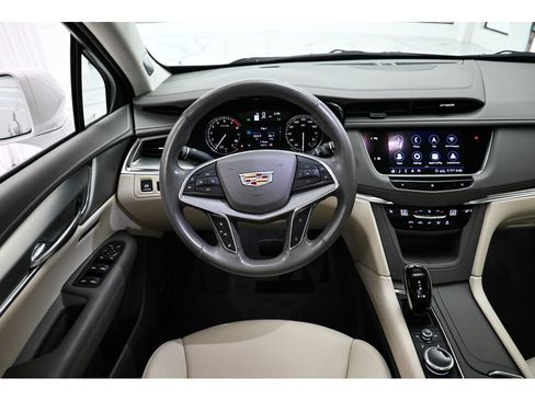 Used 2020 Cadillac XT5 Premium Luxury AWD/4WD image 28