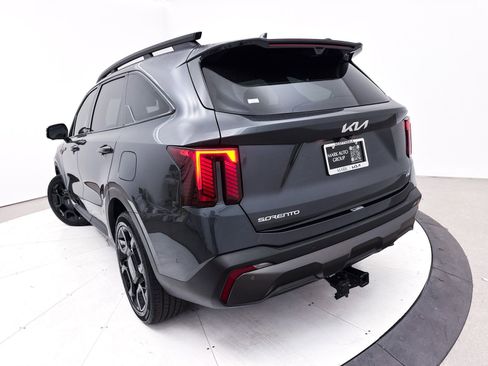 Certified 2024 Kia Sorento SX Prestige image 9