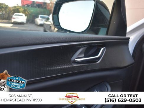 Used 2024 Jeep Grand Cherokee L Laredo image 14