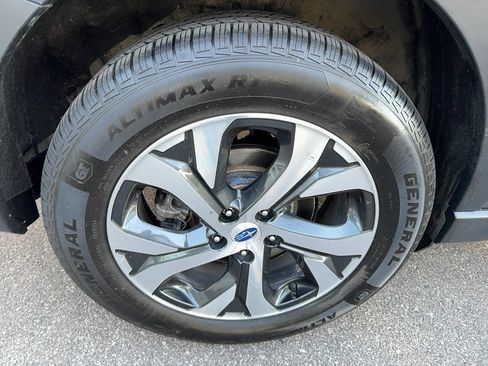 Used 2020 Subaru Outback Touring XT image 12