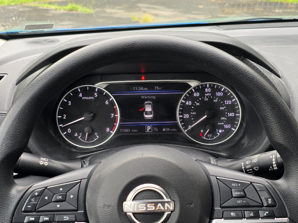 Used 2024 Nissan Sentra SV FWD image 12