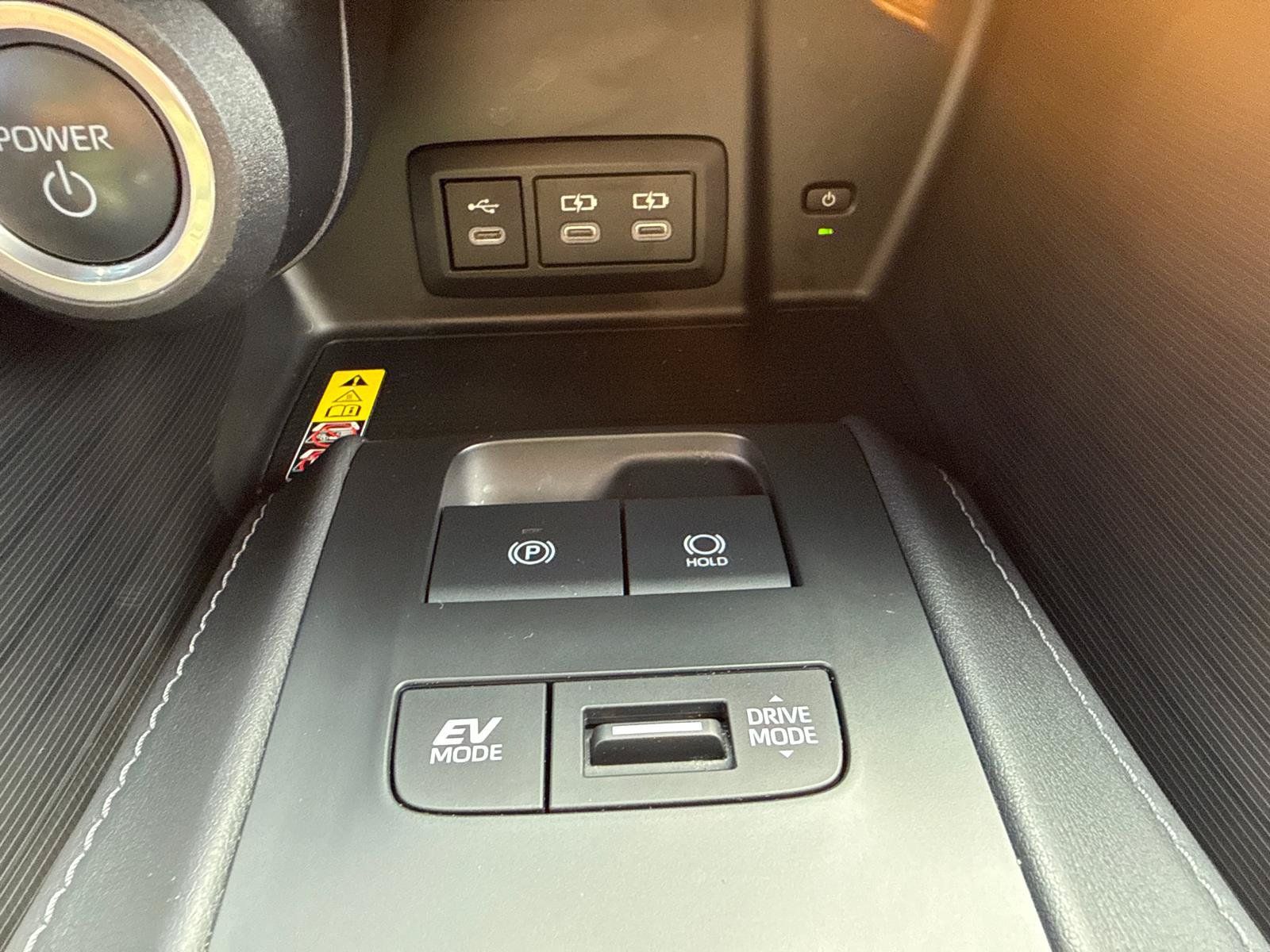 Used 2023 Toyota Venza Nightshade AWD/4WD image 21