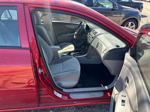 Used 2009 Toyota Corolla FWD image 30