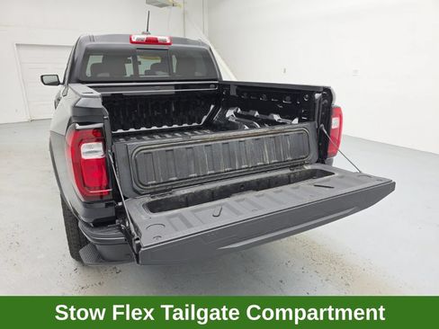 Used 2025 GMC Canyon AT4 w/ AT4 Premium Package AWD/4WD image 52