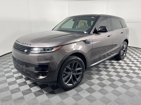 Used 2024 Land Rover Range Rover Sport SE image 1