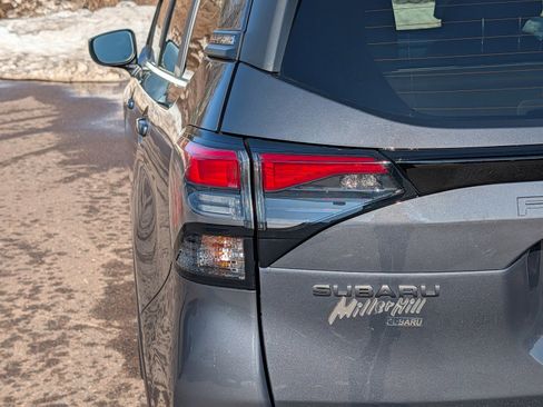 Used 2025 Subaru Forester Premium AWD/4WD image 17
