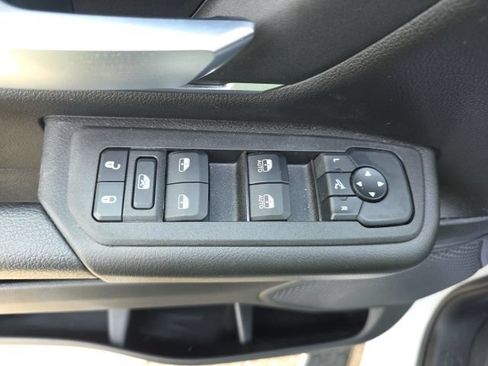 Certified 2025 RAM 1500 Big Horn AWD/4WD image 15