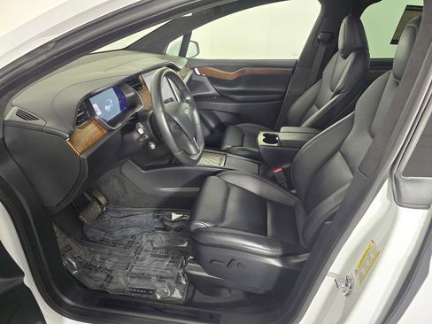 Used 2020 Tesla Model X Long Range AWD/4WD image 23