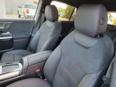 New 2025 Mercedes-Benz GLA 250 image 9