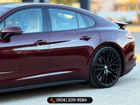 Used 2020 Porsche Panamera 4 image 3