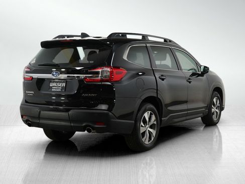 Used 2025 Subaru Ascent Premium image 5