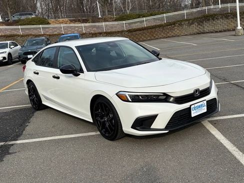 Used 2024 Honda Civic Sport image 2