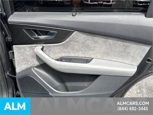 Used 2022 Audi SQ7 Prestige w/ Prestige Package image 22