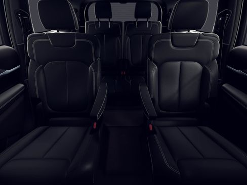 New 2026 Jeep Grand Cherokee L Limited AWD/4WD image 3