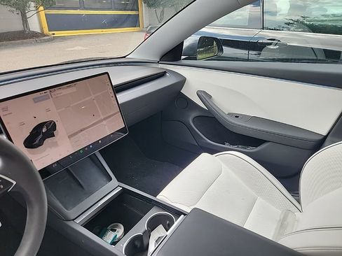 Used 2025 Tesla Model 3 Performance AWD/4WD image 6