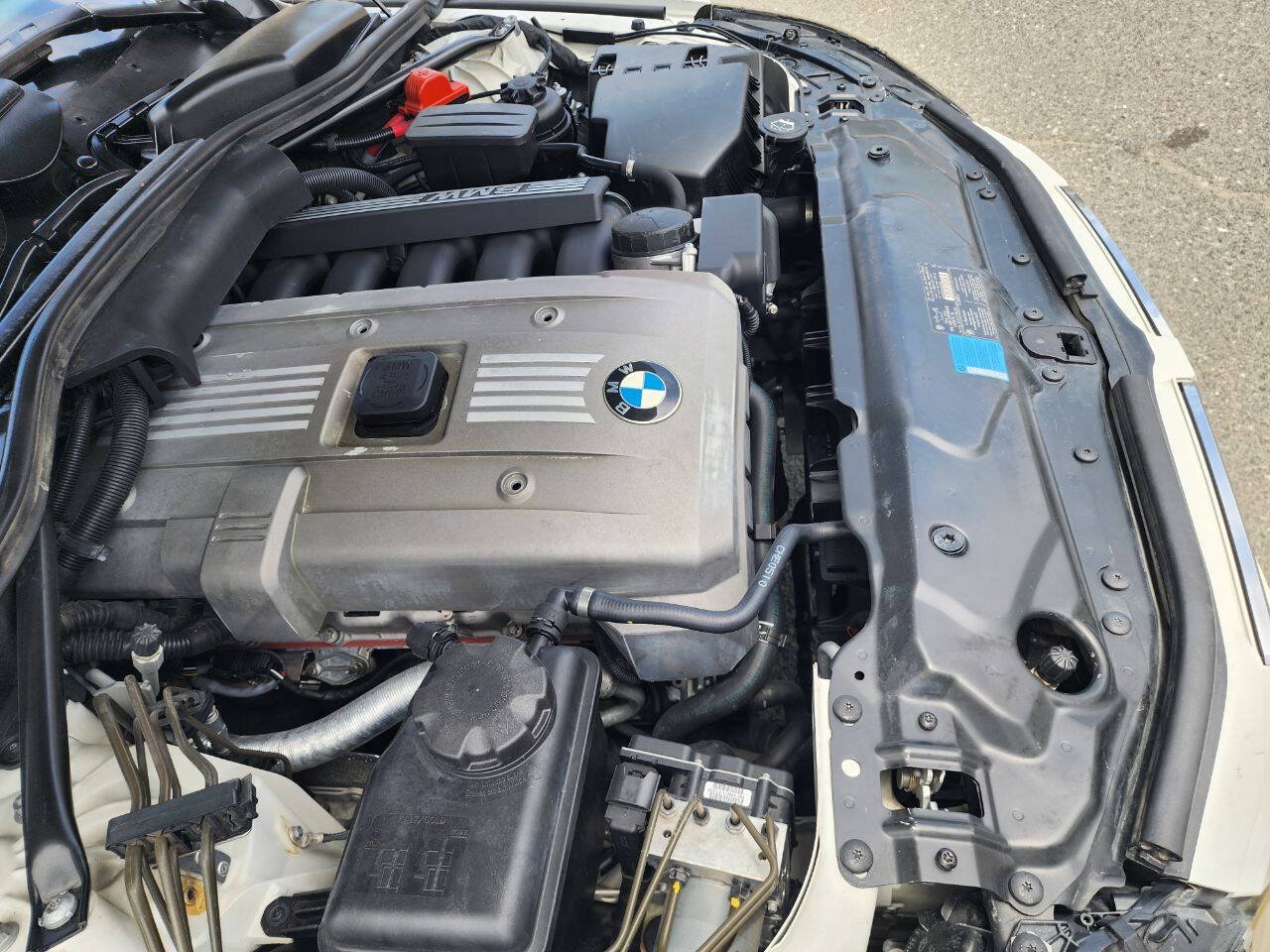 Used 2006 BMW 530xi Wagon AWD/4WD image 37