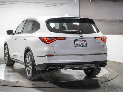 Used 2025 Acura MDX SH-AWD w/ Technology Package image 10