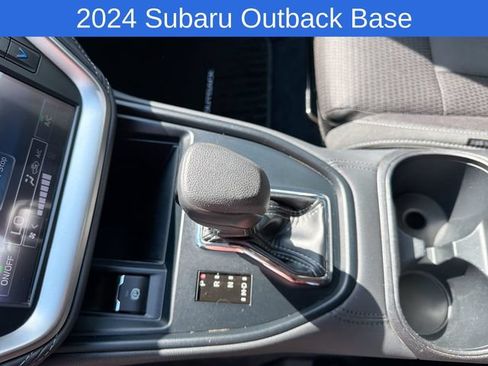 Used 2024 Subaru Outback AWD/4WD image 27