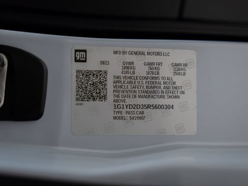 Used 2024 Chevrolet Corvette Z06 RWD image 60