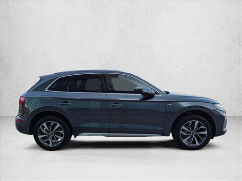 Used 2024 Audi Q5 2.0T Premium Plus w/ Premium Plus Package AWD/4WD image 4