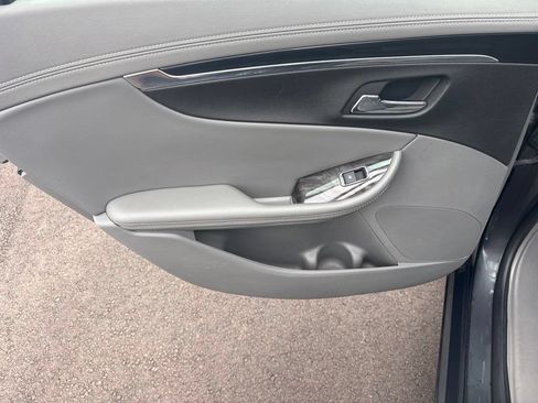 Used 2015 Chevrolet Impala LT w/ Convenience Package FWD image 26