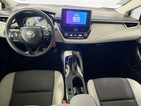 Used 2024 Toyota Corolla LE FWD image 28